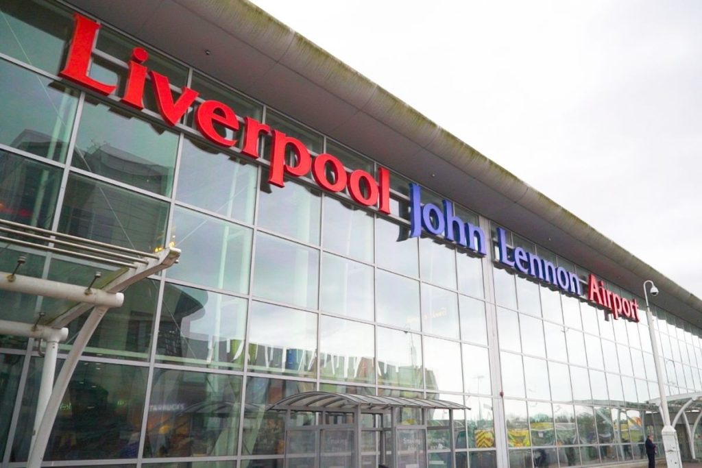 Liverpool John Lennon_1200 × 800px - 1